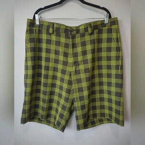 Pro Tour Green & Black Checkered Golf Shorts Men's Size 38 Casual Athleisure